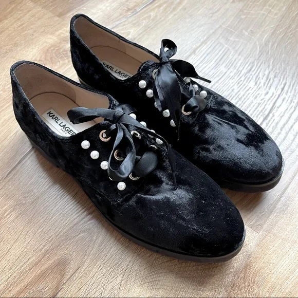 Karl Lagerfeld Black Velvet Izzy2 Flats Size 7.5 - Picture 1 of 8